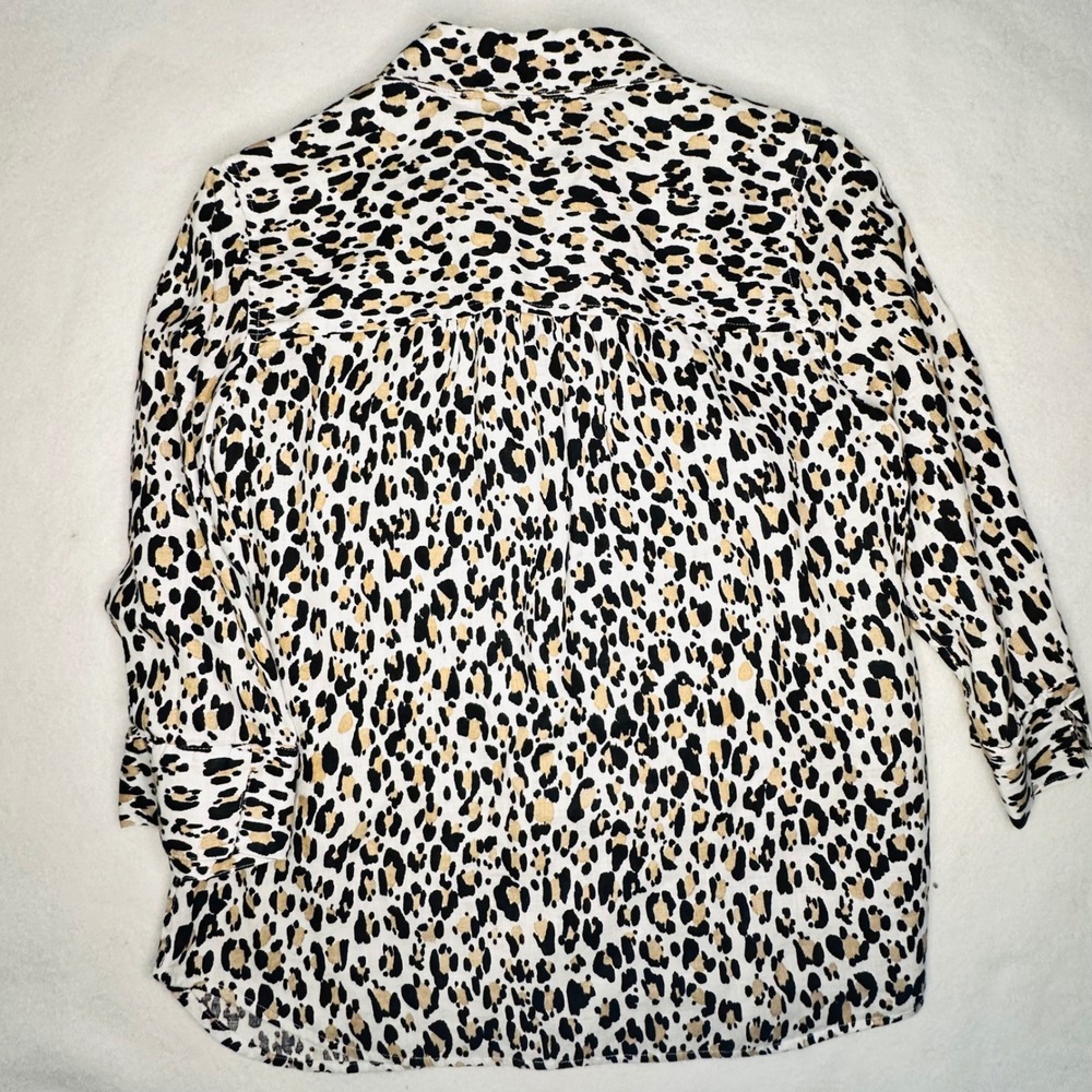 Chico's No Iron Leopard Print Button Down 100% Linen Shirt Women's Size 0.5 - Picture 6 of 8